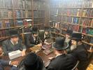 ספרינג וועלי מעיאר קאנדידאט שענלעי ווייטאל, וויצע קאנדידאט ר' יוסף גראס, און טראסטי קאנדידאט ר' יעקב יוסף קויפמאן טרעפן זיך מיט רבנים פאר די 24'סטער יוני וואלן