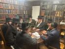 ספרינג וועלי מעיאר קאנדידאט שענלעי ווייטאל, וויצע קאנדידאט ר' יוסף גראס, און טראסטי קאנדידאט ר' יעקב יוסף קויפמאן טרעפן זיך מיט רבנים פאר די 24'סטער יוני וואלן