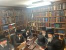 ספרינג וועלי מעיאר קאנדידאט שענלעי ווייטאל, וויצע קאנדידאט ר' יוסף גראס, און טראסטי קאנדידאט ר' יעקב יוסף קויפמאן טרעפן זיך מיט רבנים פאר די 24'סטער יוני וואלן