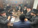 ספרינג וועלי מעיאר קאנדידאט שענלעי ווייטאל, וויצע קאנדידאט ר' יוסף גראס, און טראסטי קאנדידאט ר' יעקב יוסף קויפמאן טרעפן זיך מיט רבנים פאר די 24'סטער יוני וואלן