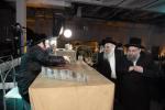 בילדער פון די היסטארישע מעמד מקושרים באהבה פון כוללי ש"ס ד'צאנז