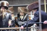 שמחת החתונה בחצרות סערדאהעלי - אמונת ישראל - תולדות יהודה סטוטשין - שבט הלוי - גארליץ