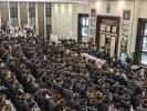 בילדער פון ביהמ"ד בנין בראך פונעם סיום הש"ס בעת רעוא דרעווין און ריקודין