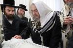 הגאון רבי יהושע דוד טורצין שליט"א מנהיג קהילת הפרושים באזוכט ביי הרה"ק רבי יעקב מאיר שעכטער שליט"א נאך א ברית