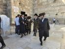 כ"ק גאב"ד מאקאווא שליט"א יעצט ערב שבת ביים כותל המערבי, וויילנדיג שבת בשמחת בית בעלזא