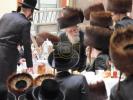 שבע ברכות בחצר הקודש פאפא ע"י תלמידי ישיבות פאפא