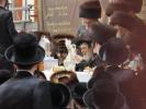 שבע ברכות בחצר הקודש פאפא ע"י תלמידי ישיבות פאפא