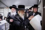 אבן הפינה פאר ישיבת כרם שלמה ד'באבוב בראשות כ"ק אדמו"ר מבאבוב שליט"א 