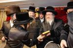 בר מצוה פון עלטסטן אייניקל פון הרה"צ רבי אלימלך בידערמאן שליט"א 
