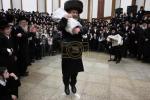 כ"ק ראב"ד סקווירא שליט"א - מצוות כתיבת ספר תורה 