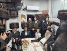 לחיים ביי כ"ק גאב"ד מאקאווא שליט"א לרגל די חתונה פון א אייניקל נכד כ"ק אדמו"ר מבעלזא שליט"א 