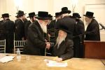 היסטארישע אסיפת גדולי הפוסקים בדוריני, איבער טיפולים בעניני רפואה והלכה למען קדושתן של ישראל 