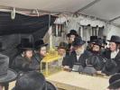 כ"ק אדמו"ר מקאסוב שליט"א ביים עליה לציון צום ערשטן יארצייט פון כ"ק אדמו"ר מקאסוב זצ"ל 