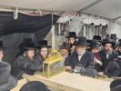 כ"ק אדמו"ר מקאסוב שליט"א ביים עליה לציון צום ערשטן יארצייט פון כ"ק אדמו"ר מקאסוב זצ"ל 