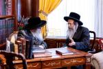 הערליכע מעמד חתימת שטרות פארגעקומען אין שטוב פונעם נדבן הרבני הנגיד ר' דוד ניישטאד הי"ו בהשתתפות כ"ק אדמו"ר מסאטמאר שליט"א און הגה"צ גאב"ד מאנסי שליט"א 