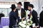 הערליכע הכנסת צוויי ספרי תורות פארגעקומען אין בירגאן ביעטש אין ברוקלין