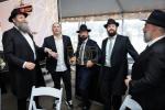 הערליכע הכנסת צוויי ספרי תורות פארגעקומען אין בירגאן ביעטש אין ברוקלין
