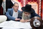 הערליכע הכנסת צוויי ספרי תורות פארגעקומען אין בירגאן ביעטש אין ברוקלין