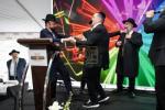 הערליכע הכנסת צוויי ספרי תורות פארגעקומען אין בירגאן ביעטש אין ברוקלין