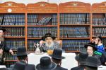 Main image for כ"ק אדמו"ר מסאטמאר שליט"א ביי תפילת מנחה ומסיבת לחיים אין ישיבה קטנה סניף נזר התורה אין וומ"ס בהנהלת הר"ר יואל ראזענבערג שליט"א.  