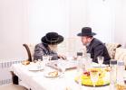 מסיבה לטובת די נייע בנין פון מוסדות "יטב לב" ירושלים עיה"ק, בבית הנגיד מוה"ר ישעי' בערנאטה הי"ו, מראשי חברי הצלה, בראשות כ"ק אדמו"ר מסאטמאר שליט"א 