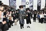 שמחת החתונה לנכד כ"ק אדמו"ר מקרעטשניף שליט"א החתן בן לבנו הגה"צ אבד"ק קרעטשניף שליט"א 