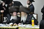 שמחת החתונה לנכד כ"ק אדמו"ר מקרעטשניף שליט"א החתן בן לבנו הגה"צ אבד"ק קרעטשניף שליט"א 
