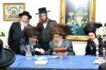 כ"ק אדמו"ר מסאטמאר שליט"א ביי א וואכנאכט און ברית פון א אייניקל 
