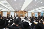 כ"ק אדמו"ר מסאטמאר שליט"א ביי א וואכנאכט פון א אייניקל 