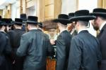כ"ק אדמו"ר מסאטמאר שליט"א ביי א וואכנאכט און ברית פון א אייניקל 