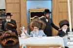כ"ק אדמו"ר מסאטמאר שליט"א ביי א וואכנאכט פון א אייניקל 