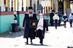 ערשטע טאג אין מחנות רב טוב סאטמאר‎