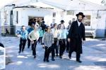ערשטע טאג אין מחנות רב טוב סאטמאר‎