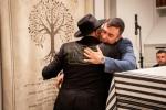 הכנסת ס"ת אין "סולומון הילס" רוסלאנד, מיט צוויי ספרי תורה אשכנזי  און ספרדי