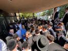 עצרת תפלה און פראטעסטן יעצט אין לעיקוואד נאכן ארעסט פון א אומשולדיגע אינגערמאן 