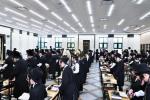 כ"ק אדמו"ר מסאטמאר שליט"א ביי ר"ח שחרית, הלל און לחיים אין ישיבה קטנה סניף דברי חיים