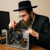 כ"ק ראב"ד סקווירא שליט"א שאלה בענין פועל שעובד שעות נוספות