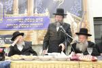 סיום מסכת ע"ז אין קהילת פני מנחם בראשות הגר"ש אלתר און דער אורח הכבוד כ"ק אדמו"ר מסטוטשין שליט"א 
