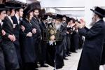 Main image for הערליכע מעמד הכנסת ספר תורה אין קרית יטב לב