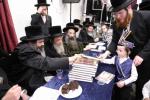 חומש סעודה תלמוד תורה 'בני אהרן' - מכנובקא בעלזא ירושלים