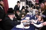 חומש סעודה תלמוד תורה 'בני אהרן' - מכנובקא בעלזא ירושלים