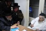 כ"ק אדמו"ר מפינסק קארלין שליט"א באזוכט ביי הגאון רבי דוב לאנדא שליט"א 