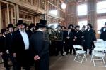 כ"ק אדמו"ר מסאטמאר שליט"א ביים מעמד יציקת הבורות ומסיבת לחיים אינעם מקוה פון ביהמ"ד סאטמאר אין לינדען