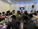 מסיבה אין מאנסי לרגל ביהמ"ד פון כ"ק אדמו"ר מטשערנאביל שליט"א אין בני ברק בביתו פון ר' פנחס אהרן זוסמאן