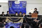 כ"ק אדמו"ר מגור שליט"א ביים פארהער במסגרת לימוד מזומנים אין מוסד שיח סוד פאר בחורים מיט ספעציעלע געברויכן