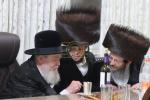 הגאון רבי מיכל זילבער שליט"א באזוכט ביי הגה"צ גאב"ד זוועהיל שליט"א לרגל די חתונה פון א קינד