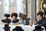 כ"ק אדמו"ר מסאטמאר שליט"א ביי א וואכנאכט און ברית פון א אור אייניקל 