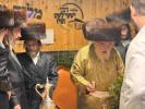 כ"ק אדמו"ר מ'תולדות אהרן שליט'"א שבת אין קערעסטיר-אונגארן