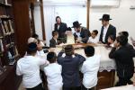 כ"ק גאב"ד ירושלים שליט"א פארהערט קינדער 