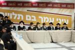 כ"ק אדמו"ר מגור שליט"א באטייליגט זיך ביים דינער לטובת ביהמ"ד הגדול גור 